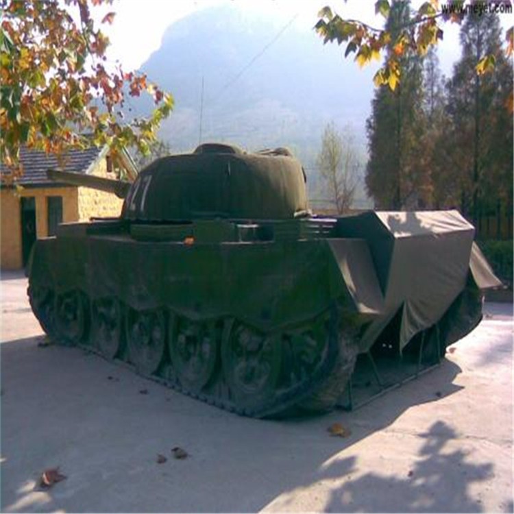 鸠江大型充气坦克